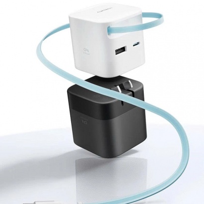 Sạc Cuktech CP6 GaN 2C1A 67W tích hợp cáp USB-C rút gọn
